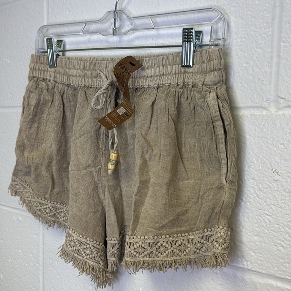 Raya Sun Tan High Waist Shorts with Lace Trim - Picture 2 of 10